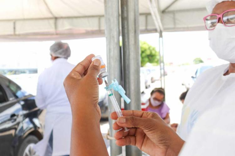 Juazeiro vacina profissionais da educação, segurança e salvamento nesta terça-feira