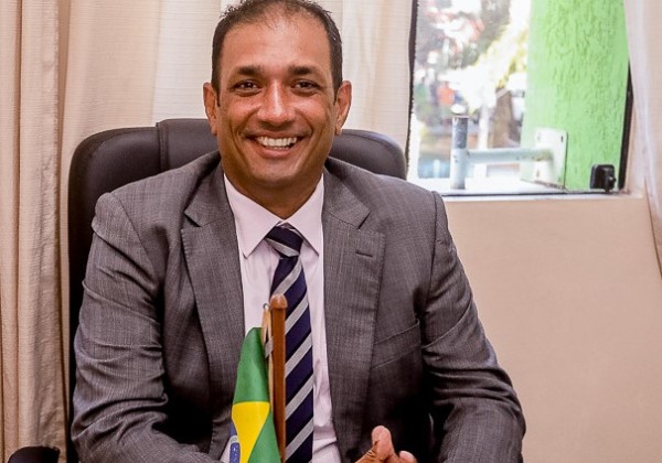 Prefeito sofre representação ao MP-BA por irregularidades em contratação direta