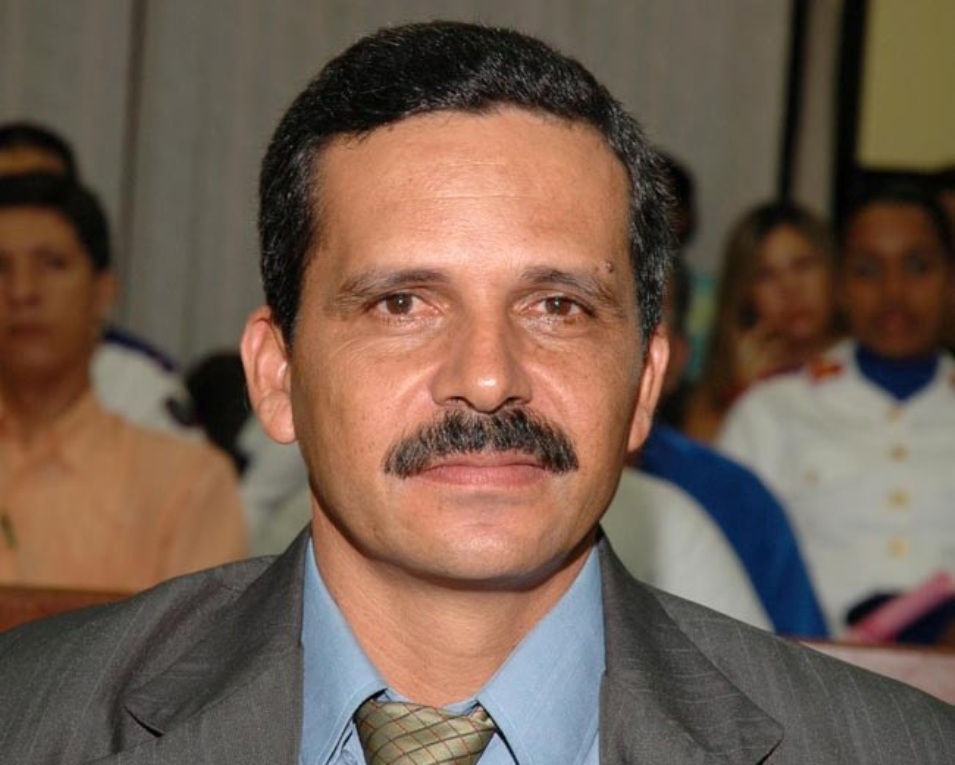 Ex-prefeito de Itabuna é condenado a devolver R$ 985,5 mil aos cofres públicos