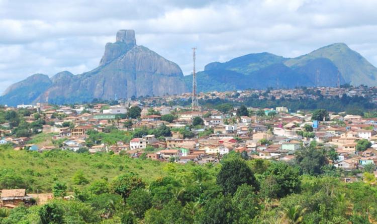 Governador autoriza obras de recuperação de estradas e modernização de colégios em Itamaraju
