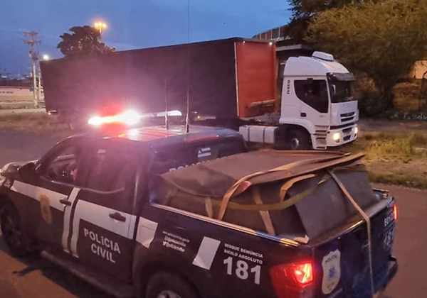 Policia recupera carga de cervejas avaliada em R$ 250 mil