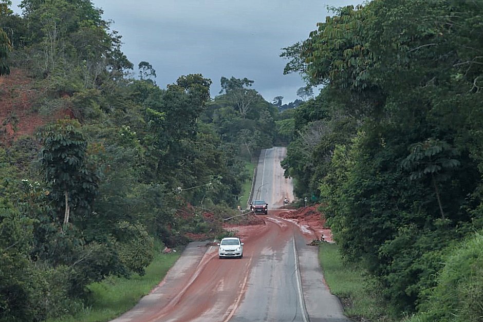 Veja a lista de rodovias que estão bloqueadas por causa da chuva na Bahia