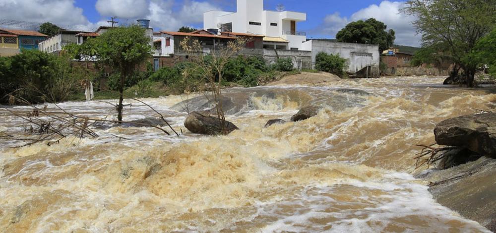 Sobe para 27 o número de óbitos pelas chuvas na Bahia