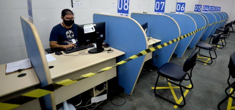 Confira vagas de emprego oferecidas na Bahia nesta segunda-feira
