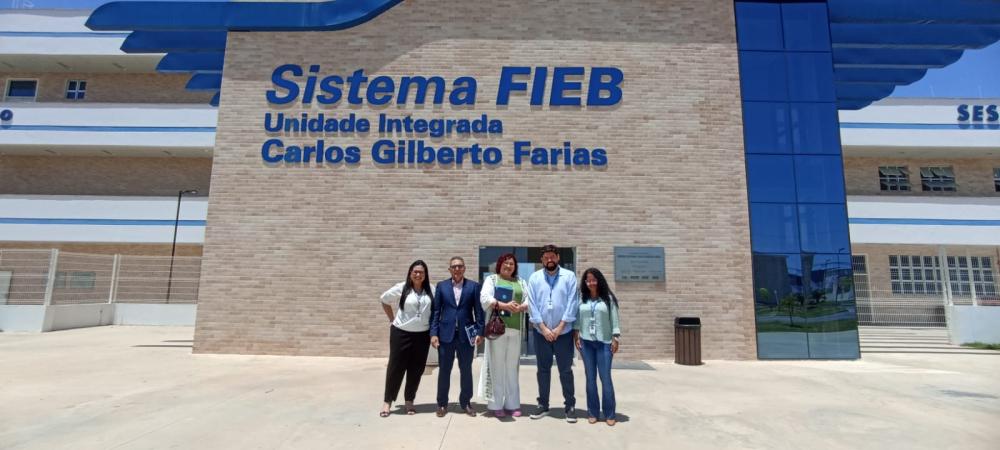 Prefeitura de Juazeiro e Sistema Fieb estudam parceria para oportunizar a entrada de estudantes da EJA no mercado de trabalho 
