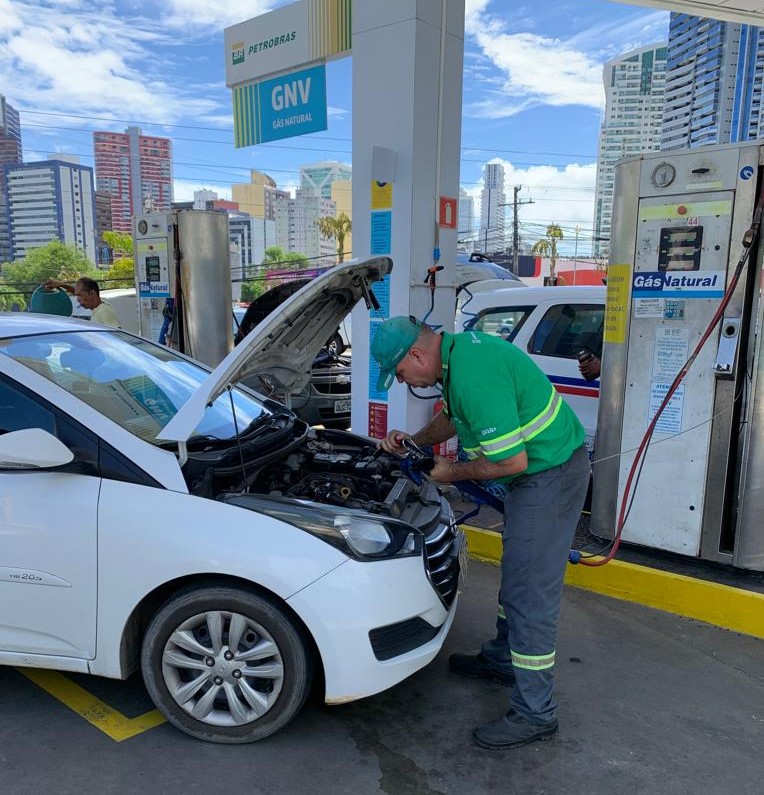 Sindicombustíveis Bahia firma convênio com Bahiagás para treinar postos de GNV