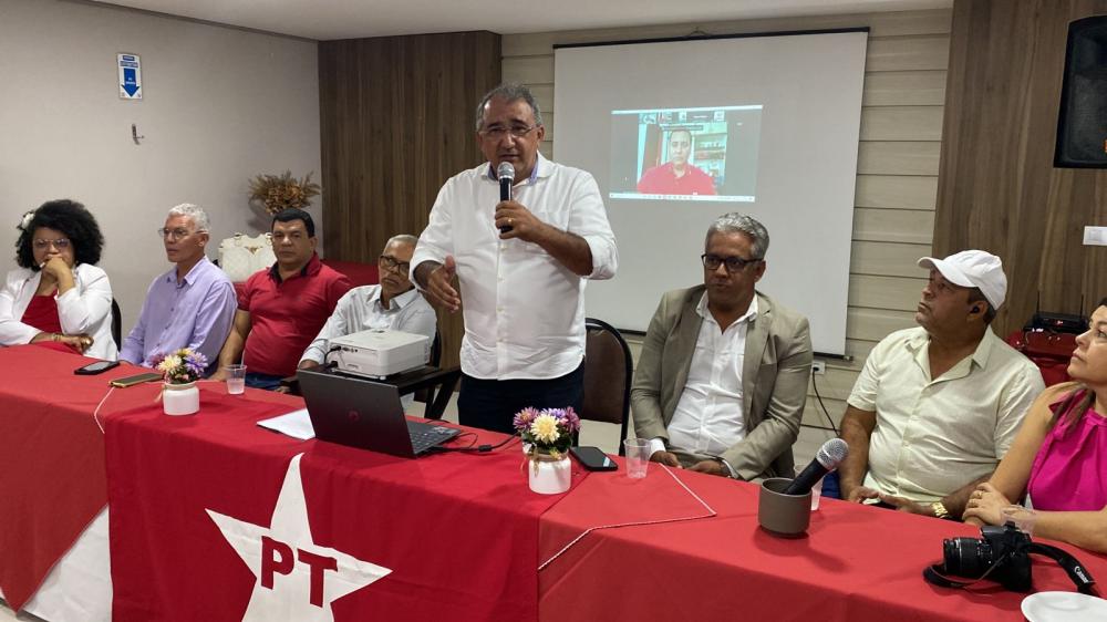 PT apresenta nome de Isaac Carvalho como pré-candidato à prefeitura de Juazeiro
