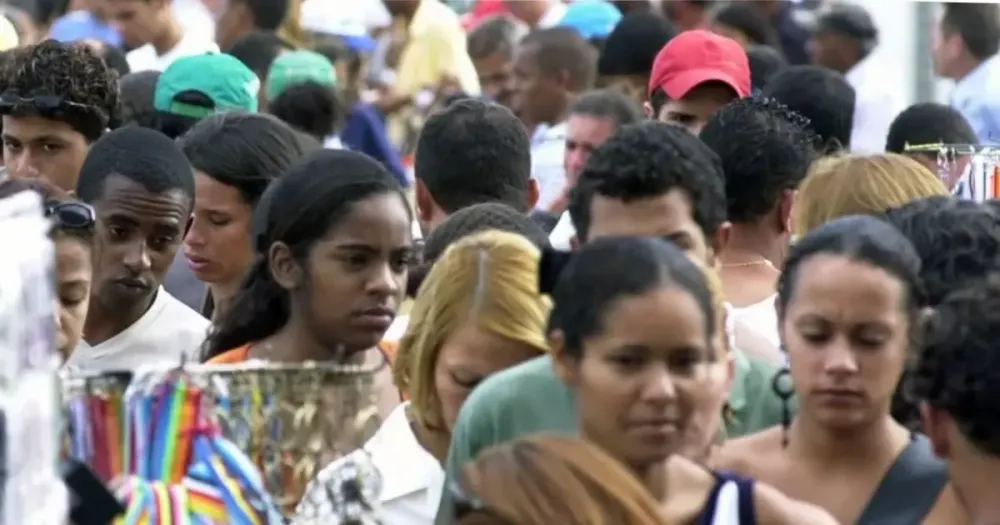 Apenas 18 municípios concentram quase metade da população da Bahia