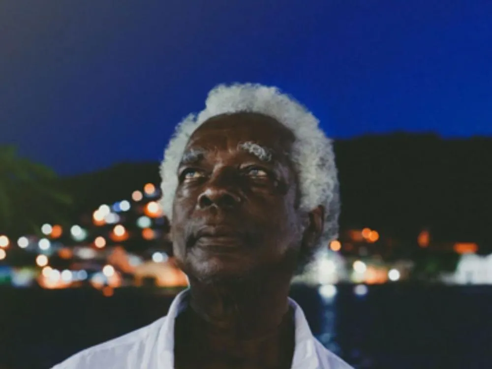 Filme sobre Mateus Aleluia encerra festival internacional de documentários em Salvador